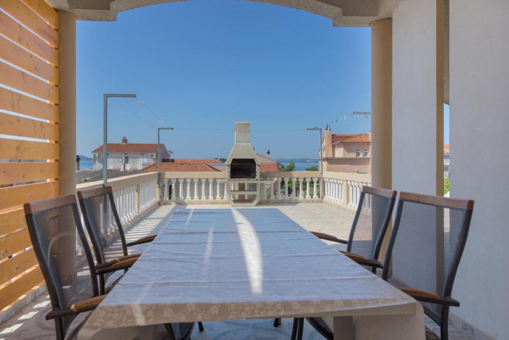פאקוסטאן Rasin Apartments מראה חיצוני תמונה
